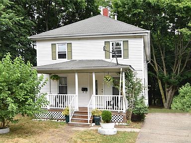 292 Roger Williams Ave Rumford Ri 02916 Zillow