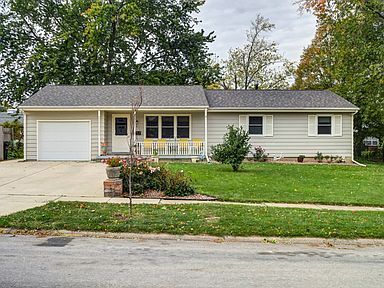 2109 Cinnamon Ln Bloomington Il 61704 Zillow