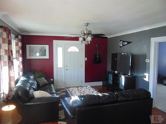 1234 Harrison Ave Burlington Ia 52601 Mls 20172510 Zillow