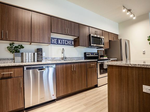 Edgewater At The Cove Apartment Rentals Oregon City Or Zillow