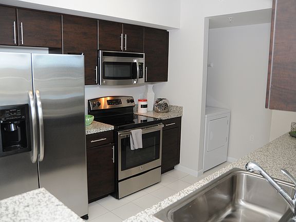 Gables 37 Grand Apartment Rentals Miami Fl Zillow