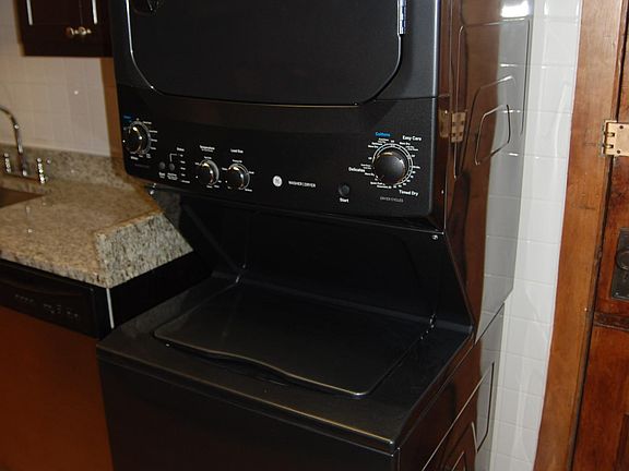 1535 West Addison Apartment Rentals Chicago Il Zillow