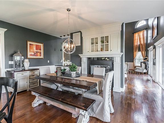 2204 W Carolina Way Rogers Ar 72758 Mls 1084830 Zillow