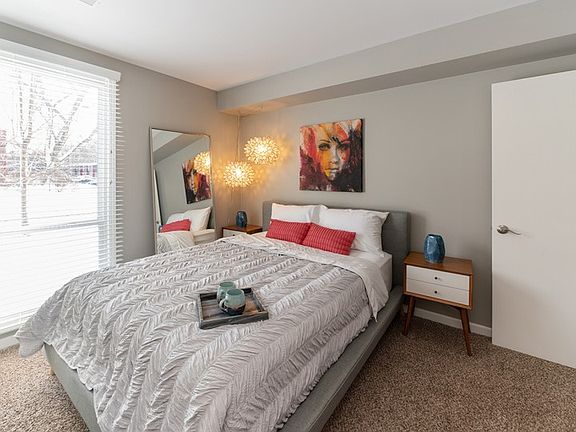 The View Apartment Rentals - Saint Charles, IL | Zillow