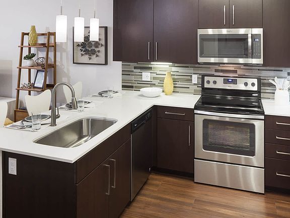 Radius Uptown Apartment Rentals Denver Co Zillow