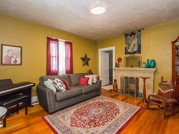 604 E Main St Danville Ky 40422 Zillow