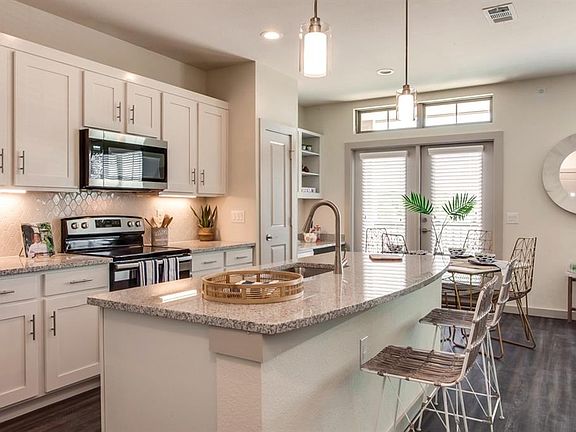 630 Solon Rd Waxahachie Tx 75165 Apartments For Rent Zillow