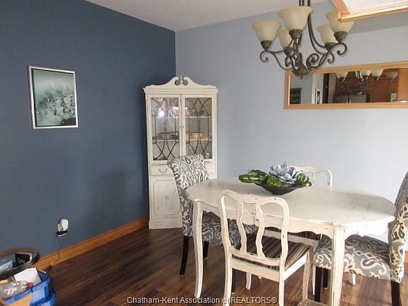 62 Blythewood Cres Chatham Kent On N7m 5n6 Mls 20000381 Zillow