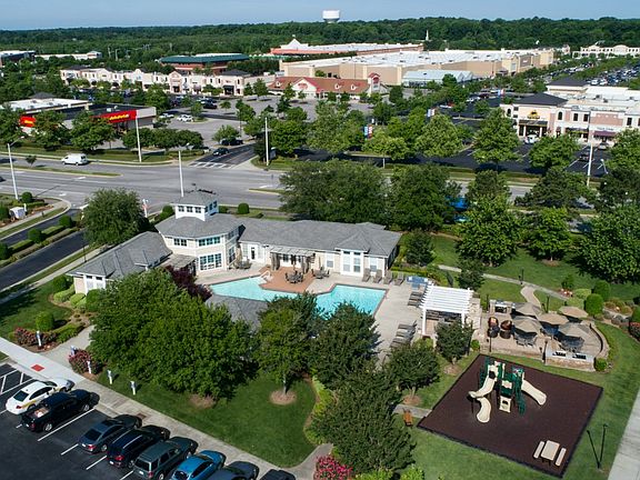 The Crossings at Red Mill Apartment Rentals - Virginia ...