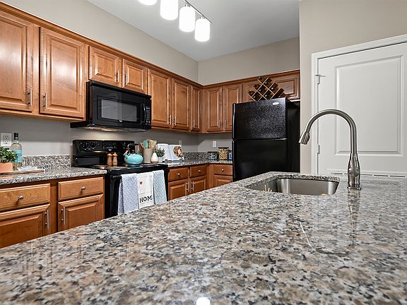 Riverstone Apartment Rentals Kansas City Mo Zillow
