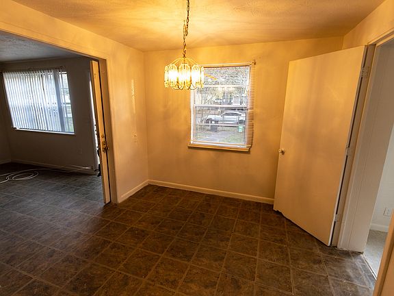 8651 Vining St, Jacksonville, FL 32210 | MLS #1039111