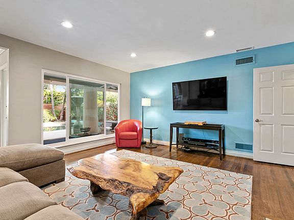 5524 Mammoth Ave Sherman Oaks Ca 91401 Mls 19458458 Zillow