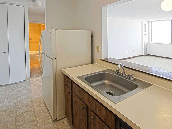 Madison Towers Apartment Rentals - Syracuse, NY | Zillow