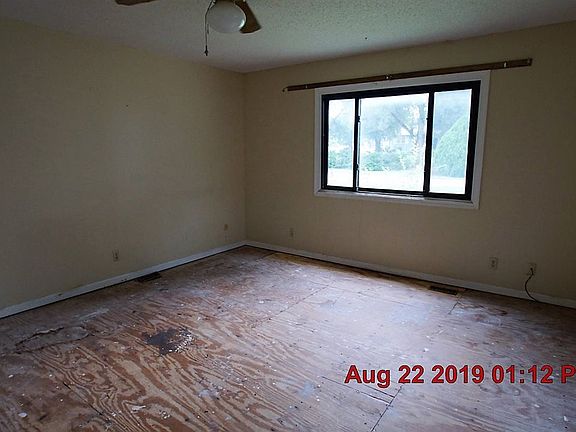 3230 E Navajo Ln Wichita Ks 67216 3230 E Navajo Ln Wichita Ks 67216