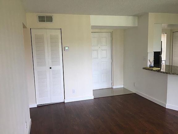 Summer Breeze Apartments - Sunrise, FL | Zillow