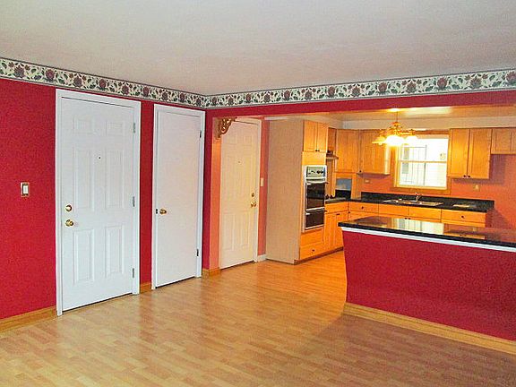 Elm Court Condominiums Elmwood Park Il Zillow