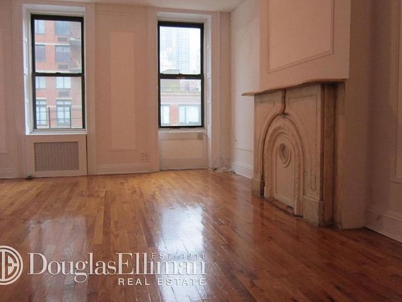 877 10th Ave New York Ny 10019 Apartments For Rent Zillow