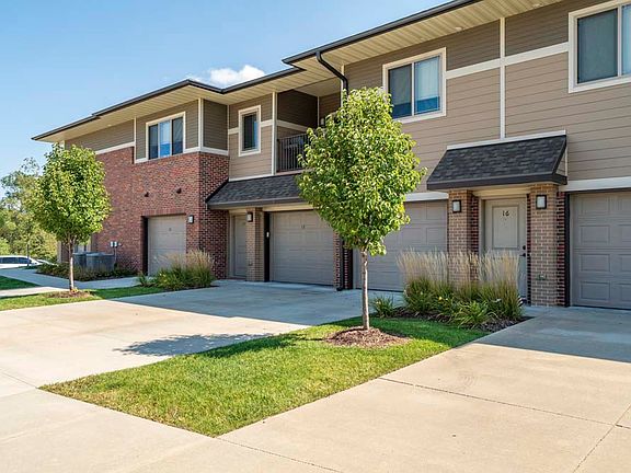 Villas Of Omaha At Butler Ridge Apartment Rentals Omaha Ne Zillow