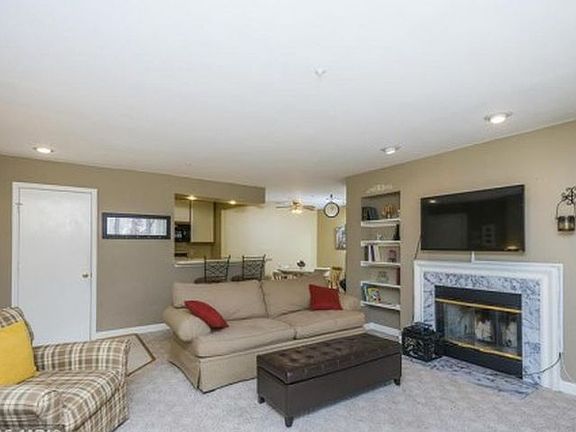 3301 Sir Thomas Dr Silver Spring Md 20904 Apartments For Rent