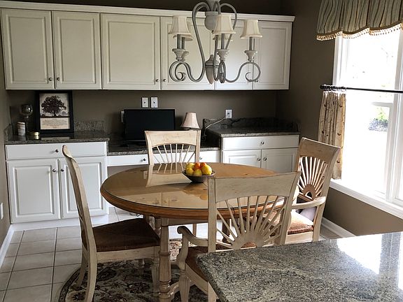 212 Stratford Rd Hudson Oh 44236 Zillow - Hudson S Furniture Stratford Flyer 212 Stratford Rd Hudson Oh 44236 Zillow - Hudson S Furniture Stratford Flyer