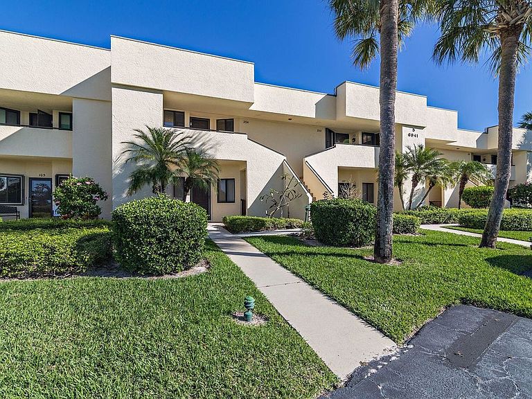 Williamsburg At Heritage Ridge Condominiums Hobe Sound, FL Zillow