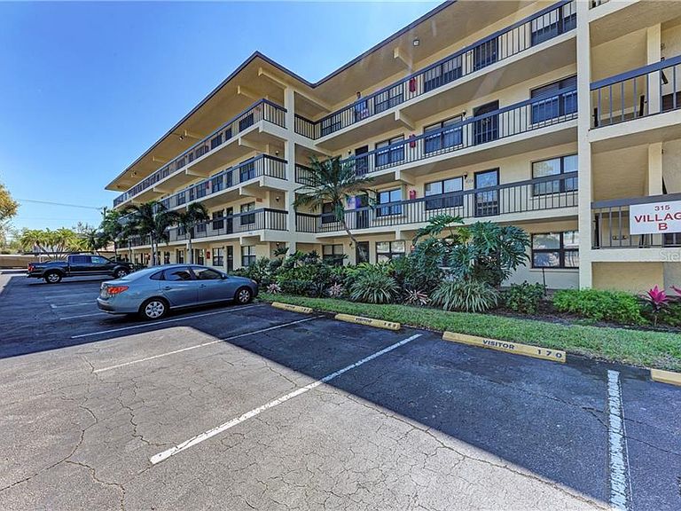 Desoto Square Villas Condominiums Bradenton, FL