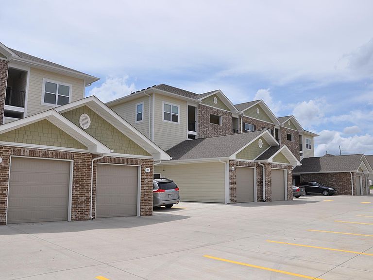 The Courtyards at Harmony Ridge Apartment Rentals Cottleville, MO