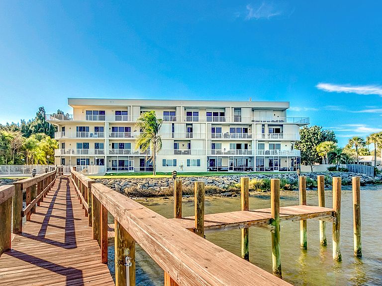 4007 N Harbor City Blvd Melbourne, FL, 32935 Apartments