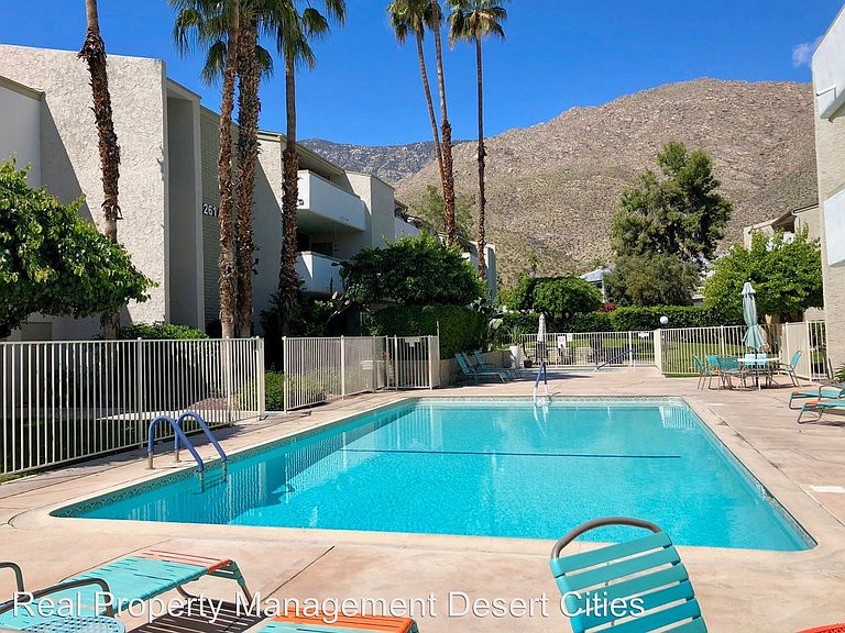 Condominiums In Palm Springs