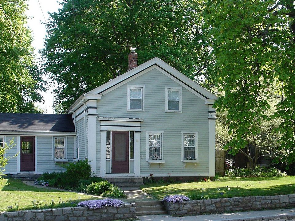 16 High St, Ashaway, RI 02804 Zillow