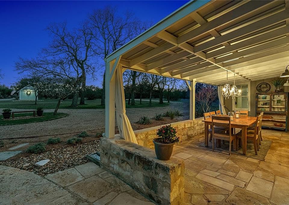 23608 Tres Coronas, Spicewood, TX 78669 MLS 3671644