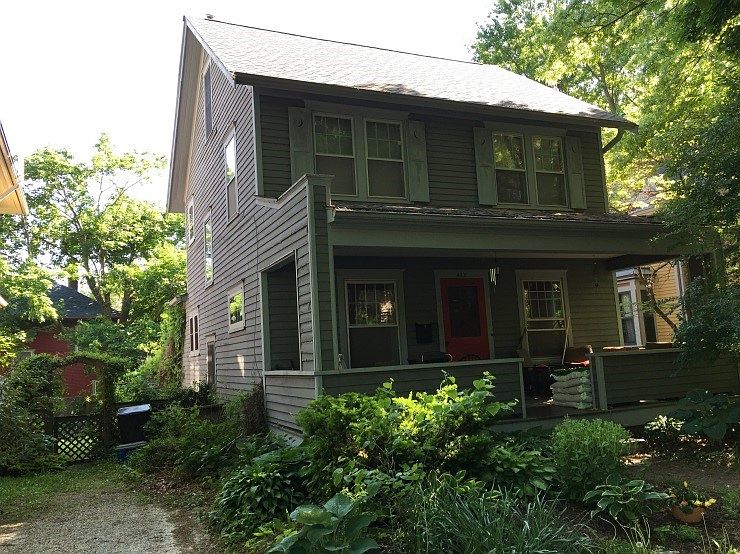 427 Brown St Iowa City Ia 52245 Zillow