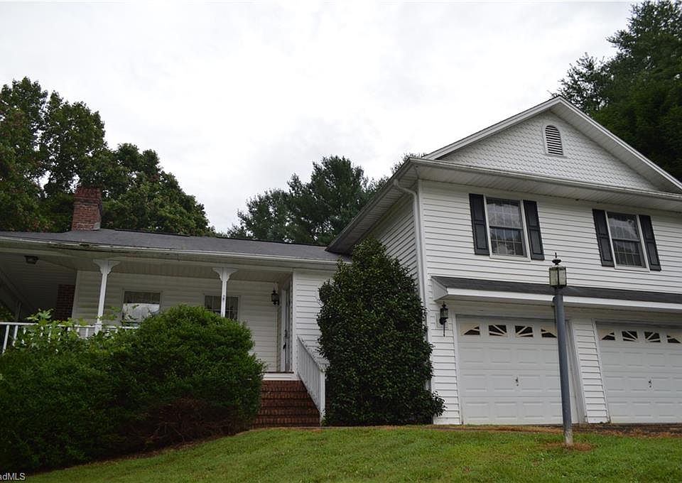 475 Cross Creek Dr Mount Airy Nc 27030 Mls 987456 Zillow