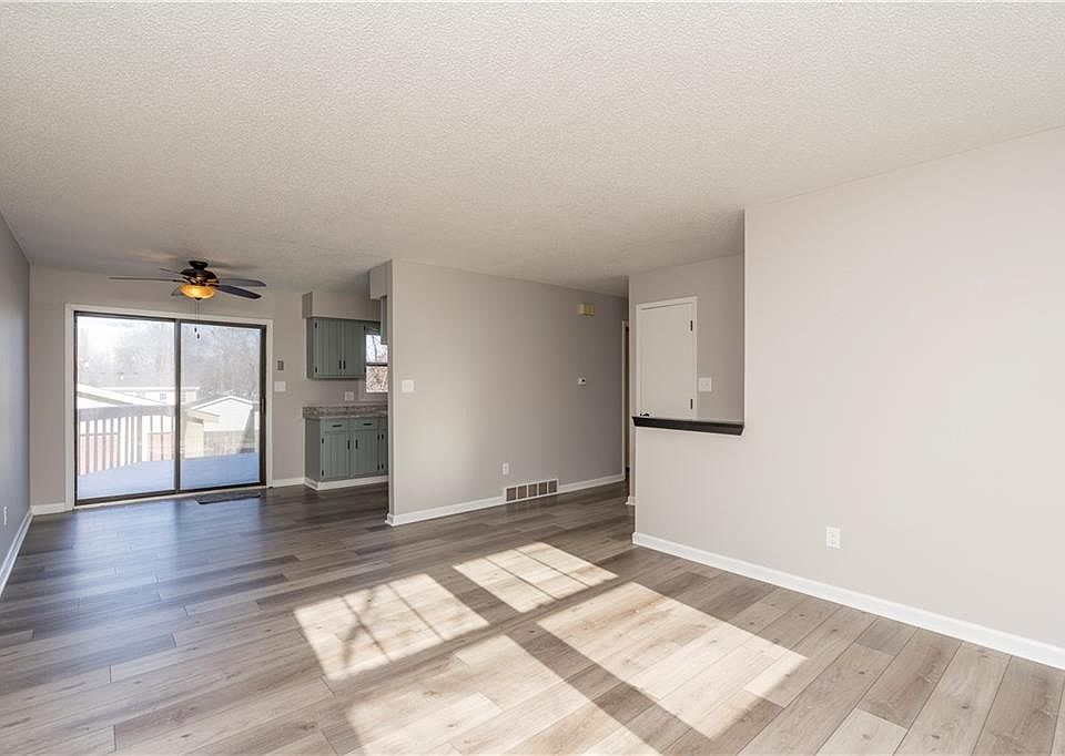 613 Ne 4th St Grimes Ia 50111 Mls 595728 Zillow