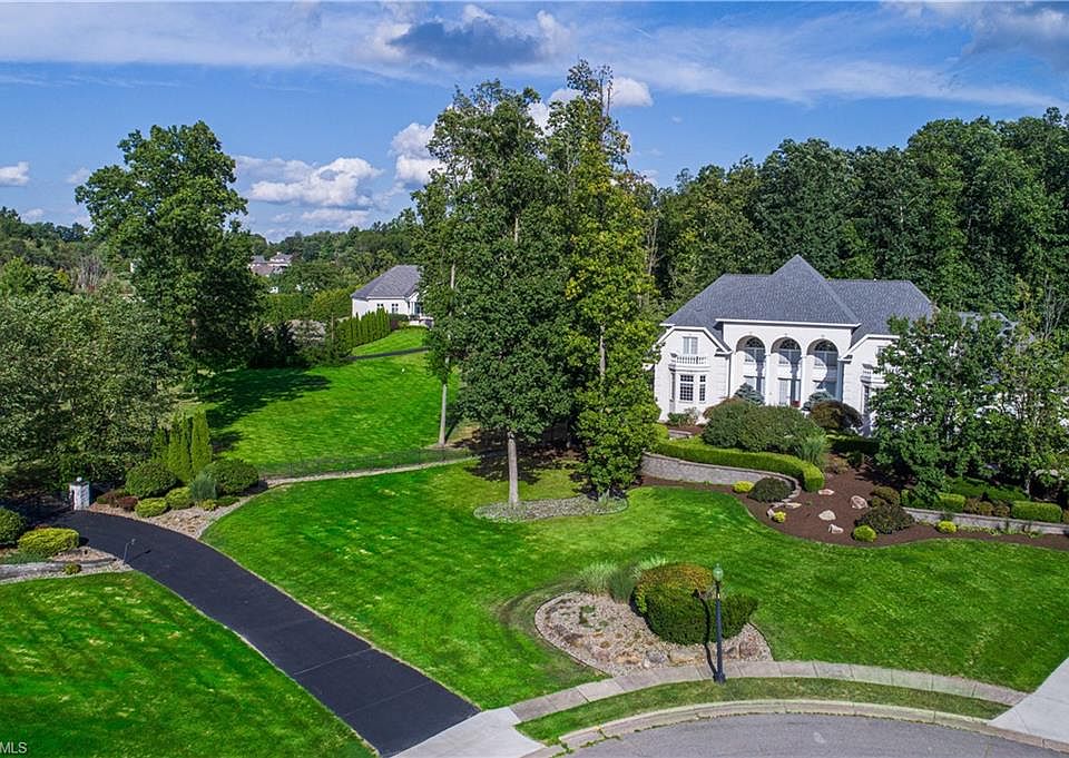 45 Oakmont Ct Canfield Oh 44406 - 