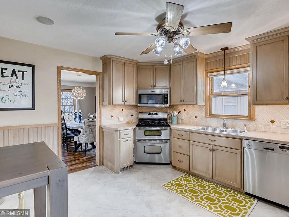 Local Stone Fireplaces In Hoyt Park >> 812 Hoyt Ave W Saint Paul Mn 55117 Mls 5209135 Zillow Local Stone Fireplaces In Hoyt Park >> 812 Hoyt Ave W Saint Paul Mn 55117 Mls 5209135 Zillow