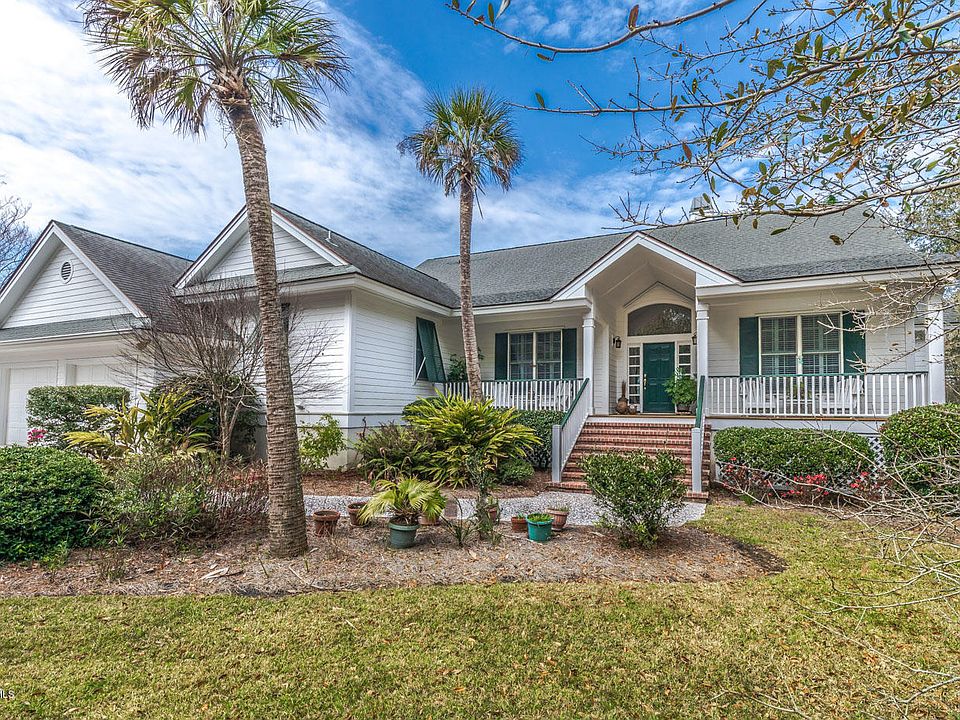 1462 Gleasons Landing Dr, Saint Helena Island, SC 29920 MLS 165943