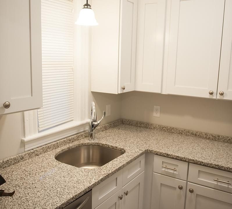 100 Wilson St 1 Manchester Nh 03103 Zillow