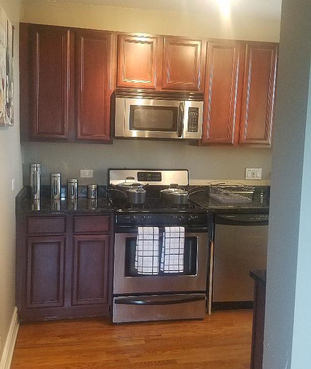 42 N Menard Ave Apt 3 Chicago Il 60644 Zillow