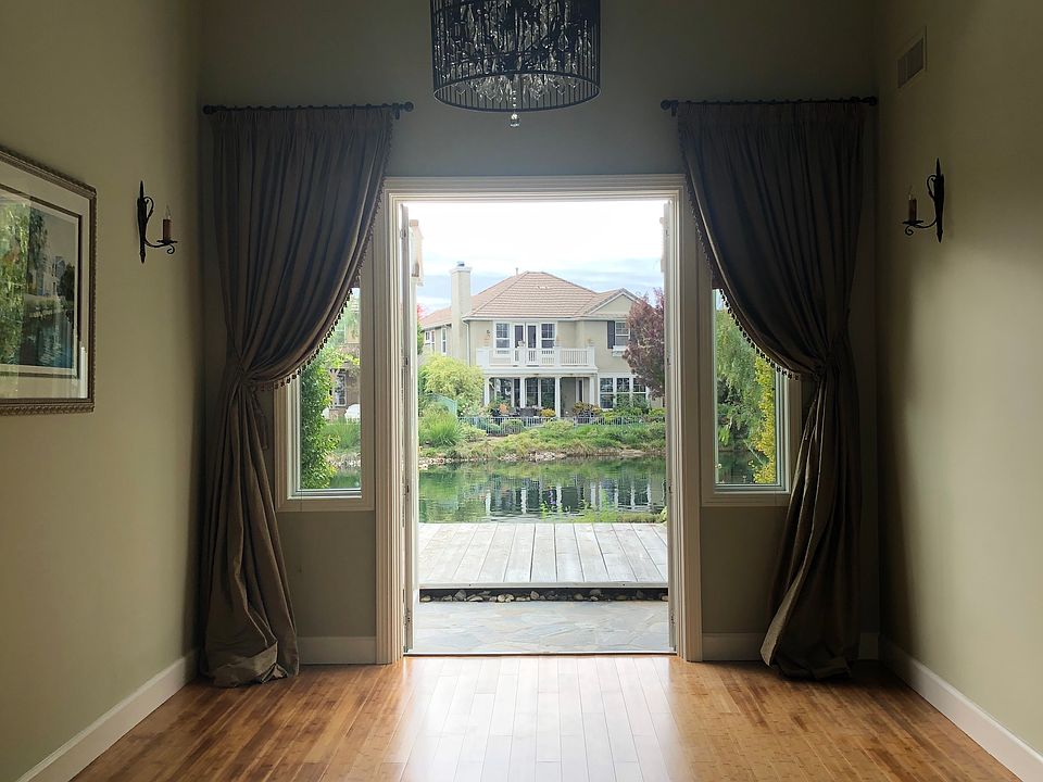 27013 Waterside Ct Santa Clarita Ca 91355 Mls Sr20004924 Zillow