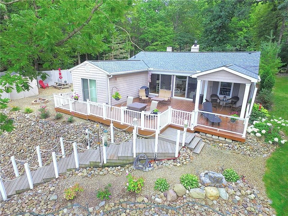 2334 Morning Star Dr Rock Creek Oh 44084 Mls 4125343 Zillow