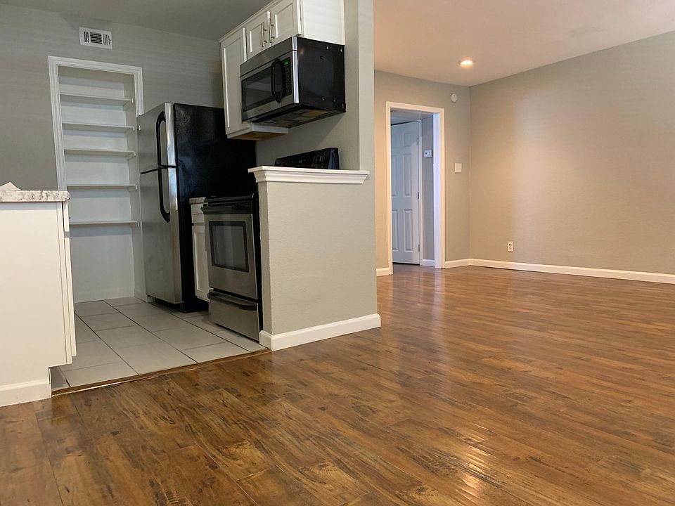 4950 Live Oak St 1 Bedroom Dallas Tx 75206 Zillow