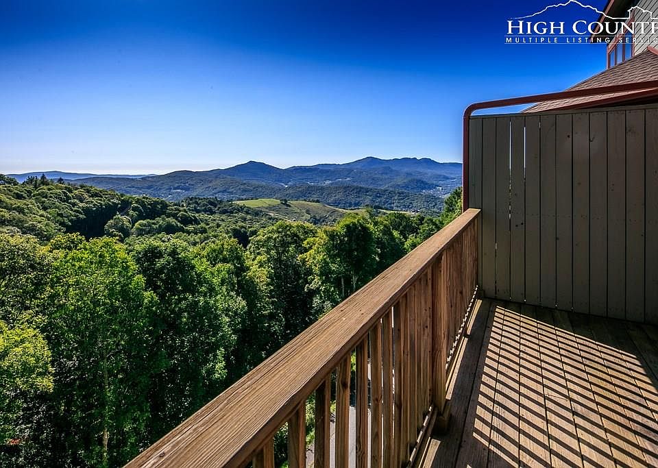859 White Tail Trl Banner Elk Nc 28604 Mls 217466 Zillow