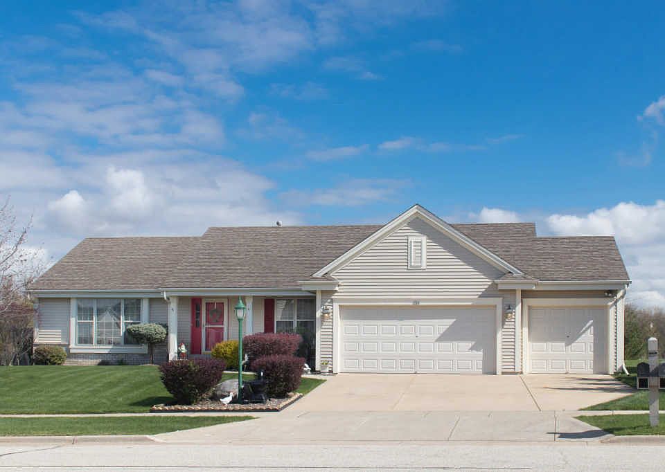 721 Cottonwood Ln Waterford Wi 53185