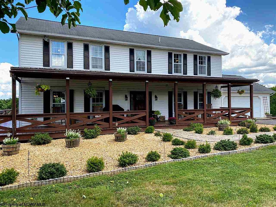 172 Fleming St Fairmont Wv 26554 Zillow Finishing Basement Mls