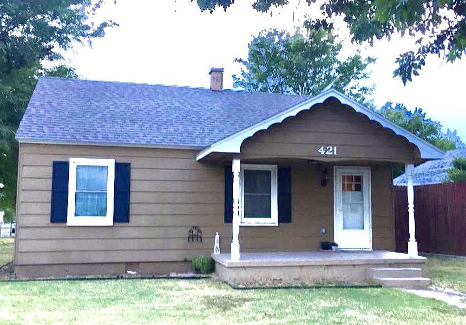 421 S Elm St, Mooreland, OK 73852 MLS 20200017