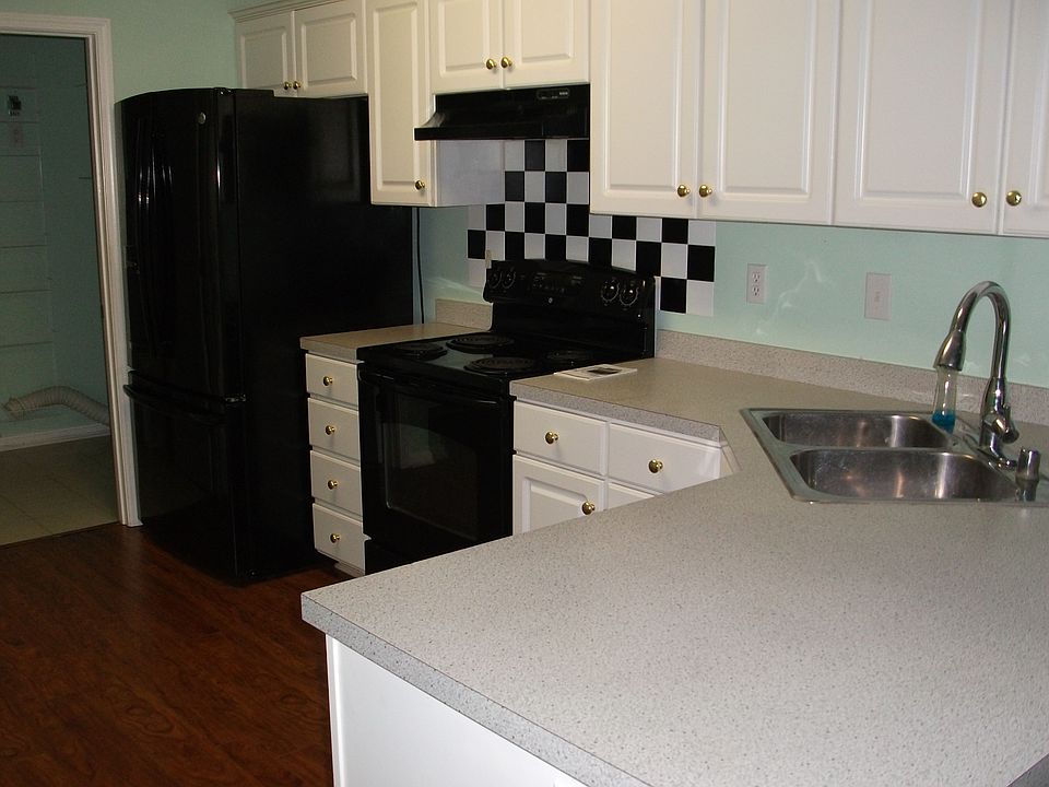 6204 Apple Cider Dr Louisville Ky 40219 Mls 1549527 Zillow