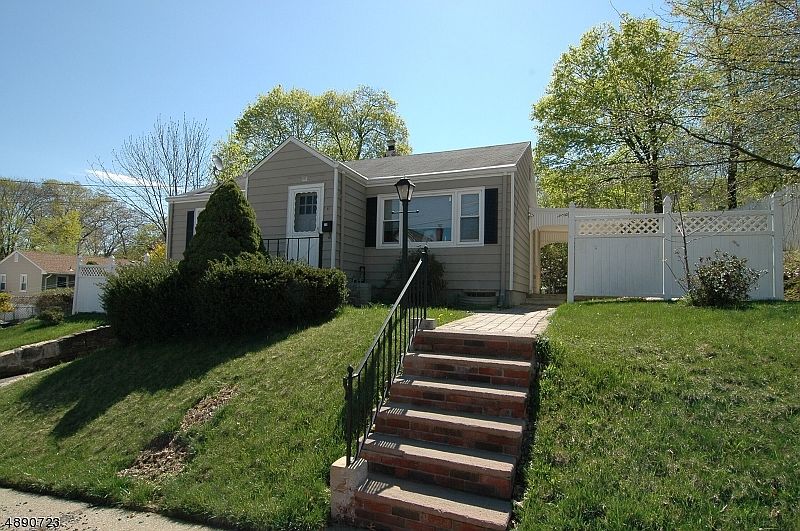 10 Pine St Dover Nj 07801