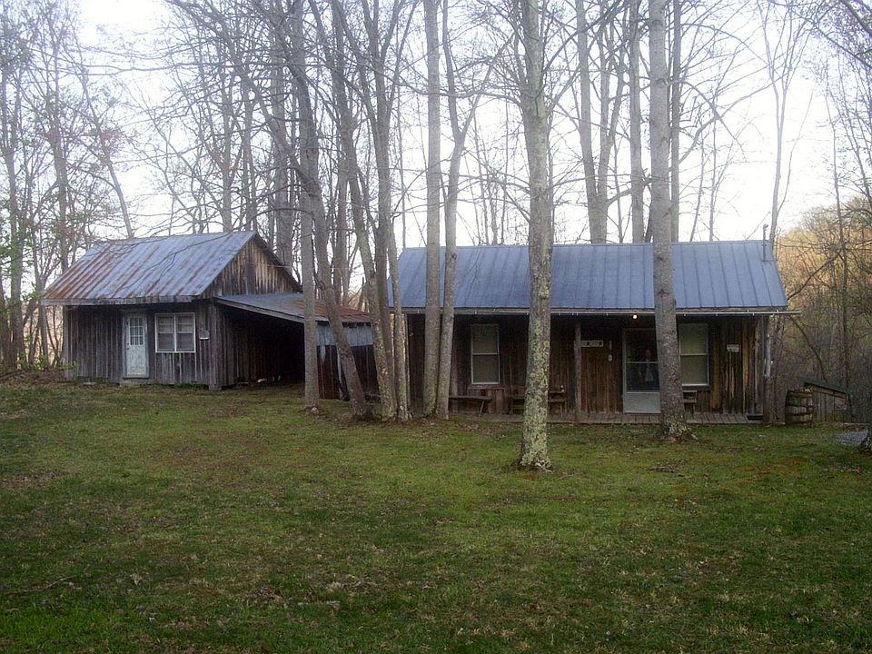 5938 Elk Knob Rd Hinton Wv 25951 Mls 19 596 Zillow