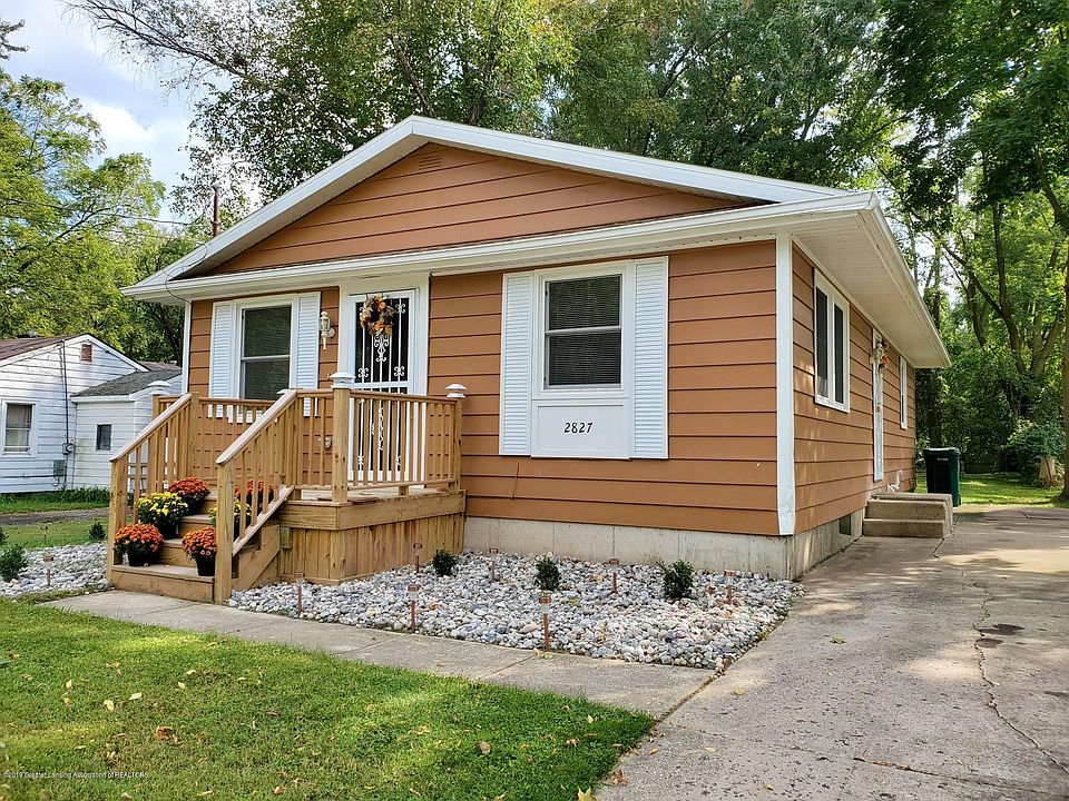 2827 Reo Rd Lansing Mi 48911 Mls 241093 Zillow